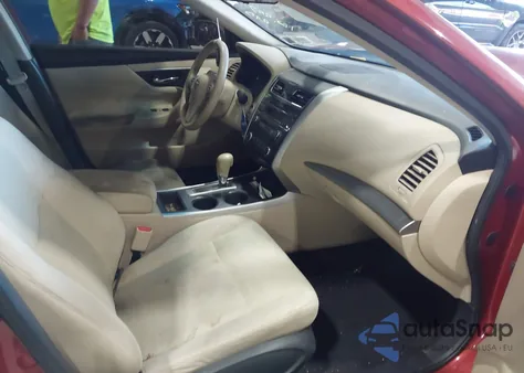 2015 Nissan Altima 2.5 S из США, поврежденный, VIN 1N4AL3AP9FN306656